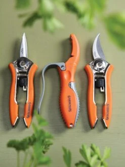 Gardener's Pocket Tool Set -Garden Supplies Shop 8595268 9487 tif