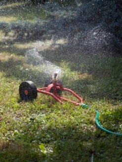 Wheeled Sprinkler Sled -Garden Supplies Shop 8610520 06V tif